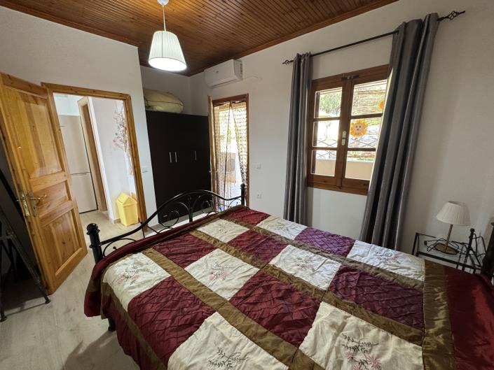 Image No.12-2 Bed House for sale