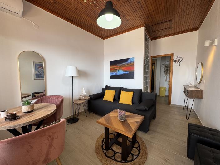 Image No.16-2 Bed House for sale