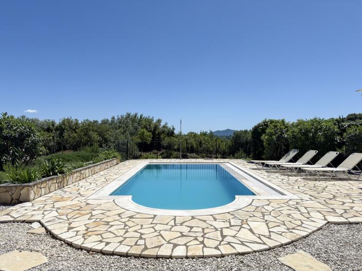 Image No.3-4 Bed Villa for sale