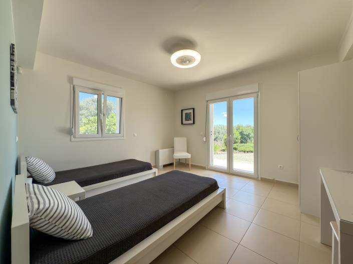 Image No.42-4 Bed Villa for sale