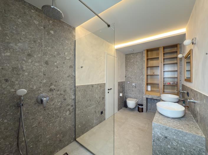 Image No.29-4 Bed Villa for sale