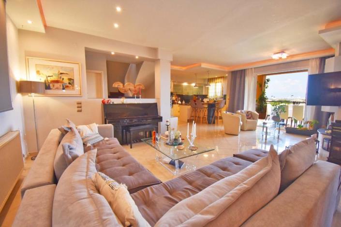 Image No.22-5 Bed House for sale