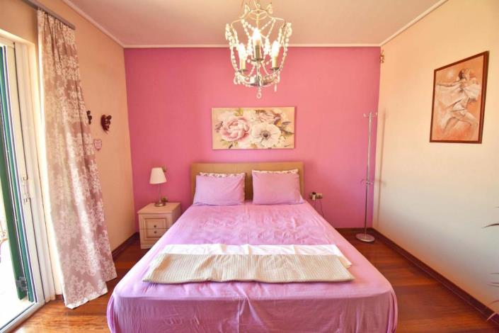 Image No.26-5 Bed House for sale