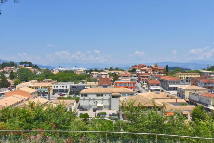 Image No.12-5 Bed House for sale