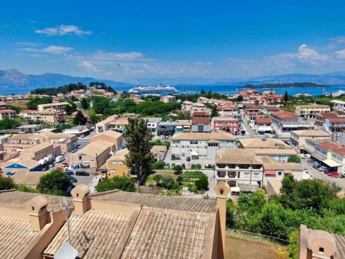 Image No.4-5 Bed House for sale