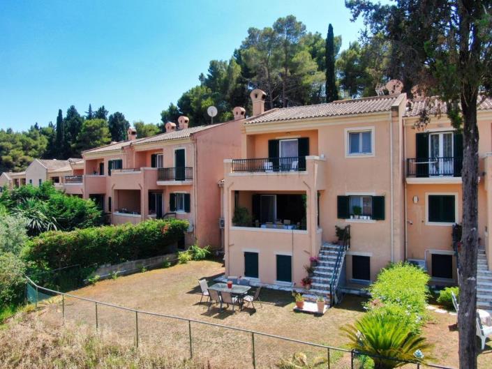 Image No.13-5 Bed House for sale