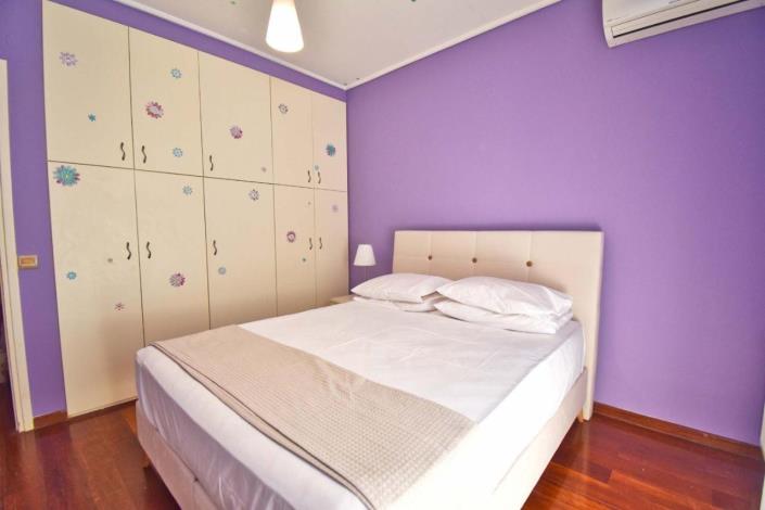 Image No.31-5 Bed House for sale