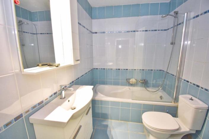 Image No.39-5 Bed House for sale