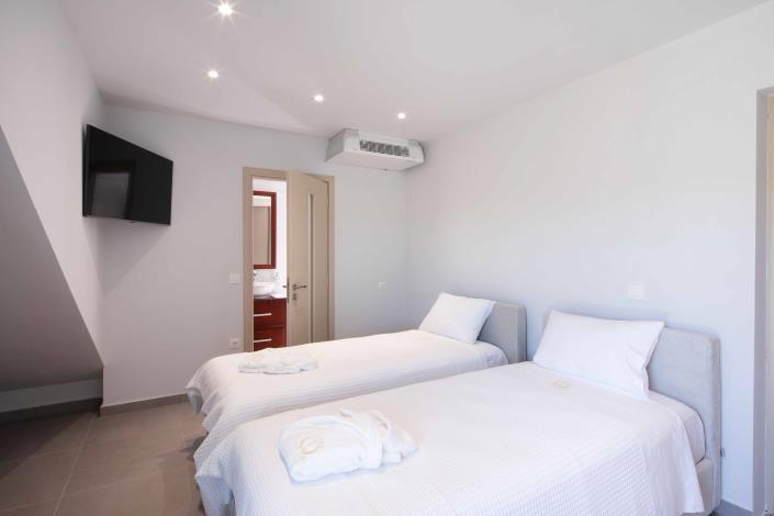 Image No.35-5 Bed Villa for sale