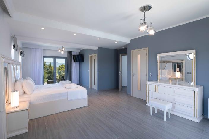 Image No.50-5 Bed Villa for sale