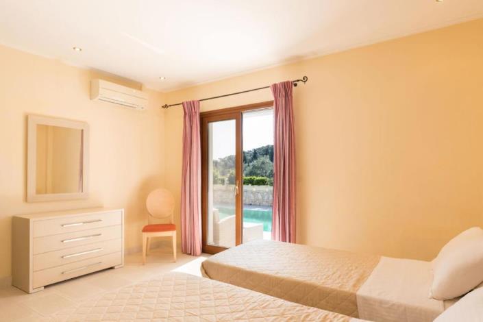 Image No.34-4 Bed Villa for sale