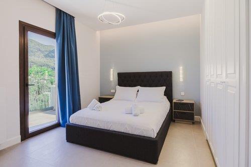 Image No.28-4 Bed Villa for sale