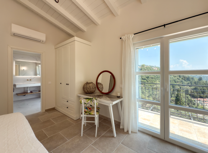 Image No.28-5 Bed Villa for sale