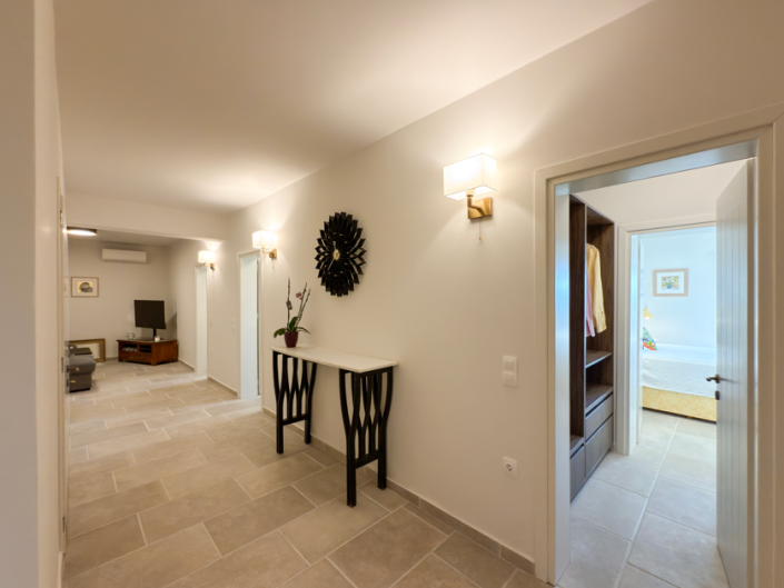 Image No.17-5 Bed Villa for sale