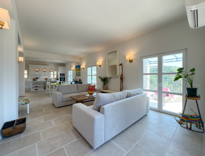 Image No.11-5 Bed Villa for sale