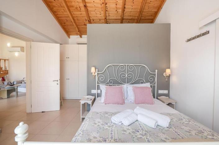 Image No.34-4 Bed Villa for sale