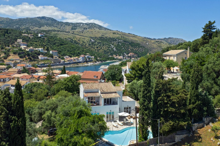 Image No.17-3 Bed Villa for sale