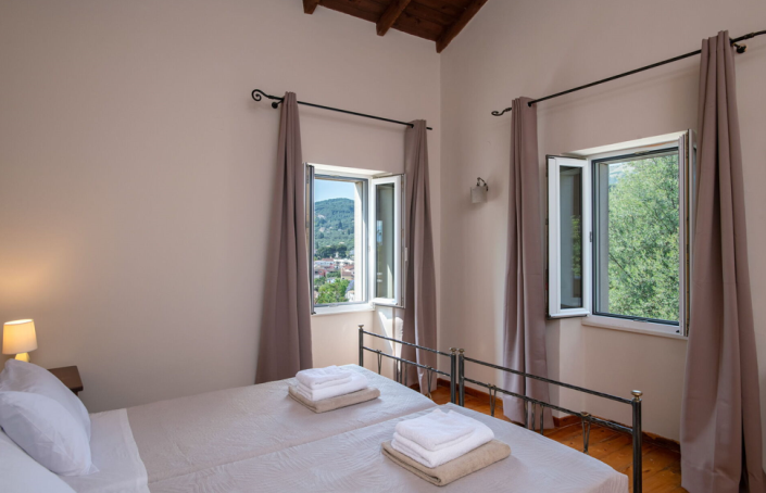 Image No.17-3 Bed Villa for sale