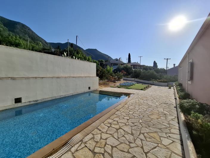 Image No.2-2 Bed Villa for sale