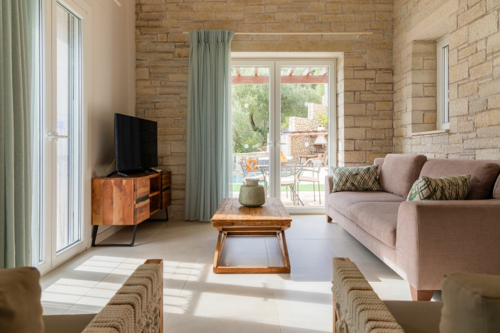 Image No.18-2 Bed Villa for sale