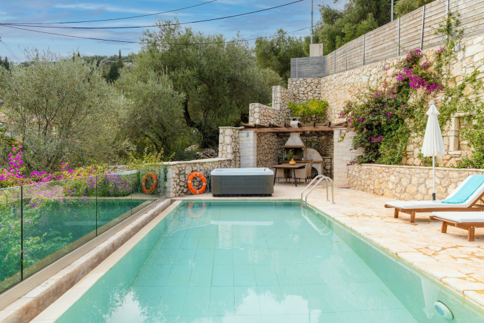 Image No.5-2 Bed Villa for sale