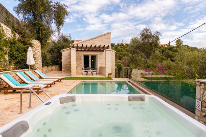 Image No.6-2 Bed Villa for sale