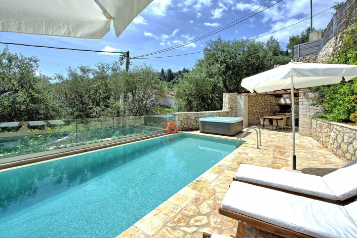 Image No.10-2 Bed Villa for sale