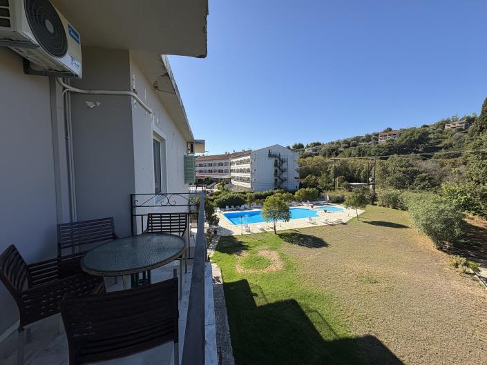 Image No.14-35 Bed House for sale