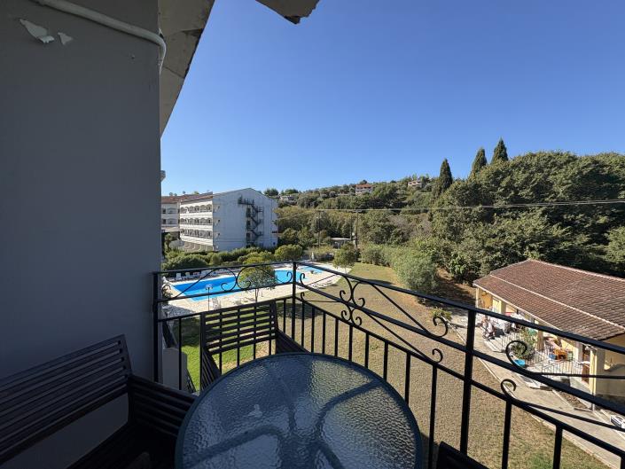 Image No.25-35 Bed House for sale