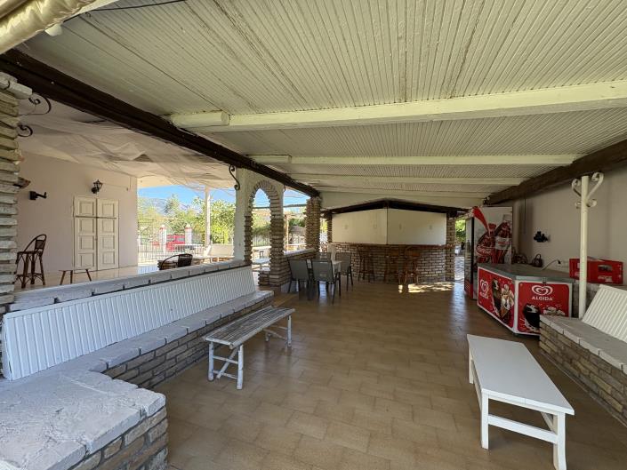 Image No.8-35 Bed House for sale