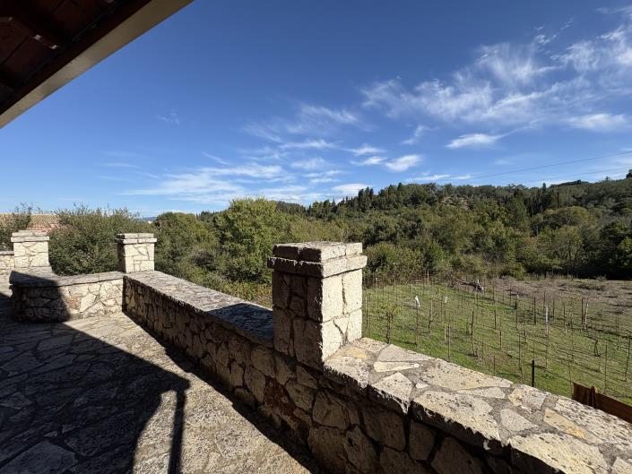 Image No.10-6 Bed House for sale