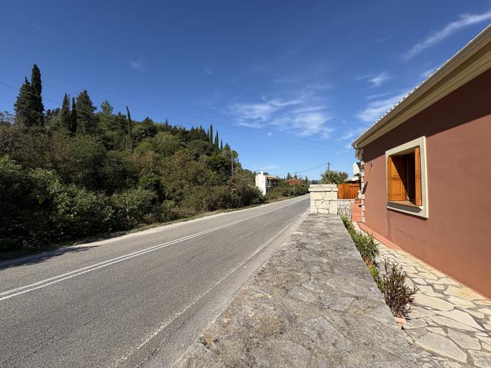 Image No.11-6 Bed House for sale