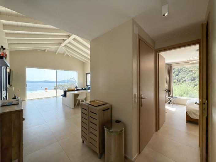 Image No.29-3 Bed Villa for sale