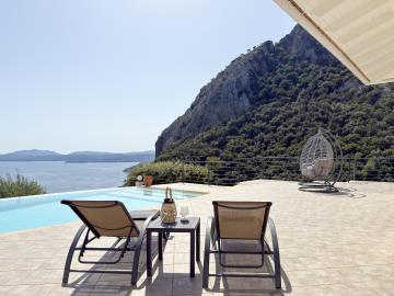 41-08292025_155042617---Copy