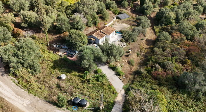 Image No.10-3 Bed House for sale