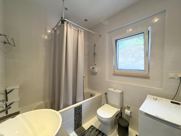 Image No.29-3 Bed House for sale