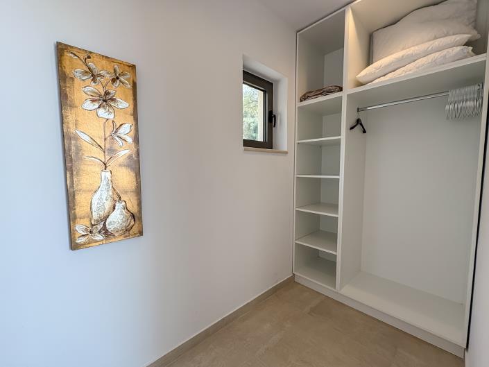 Image No.19-4 Bed Villa for sale