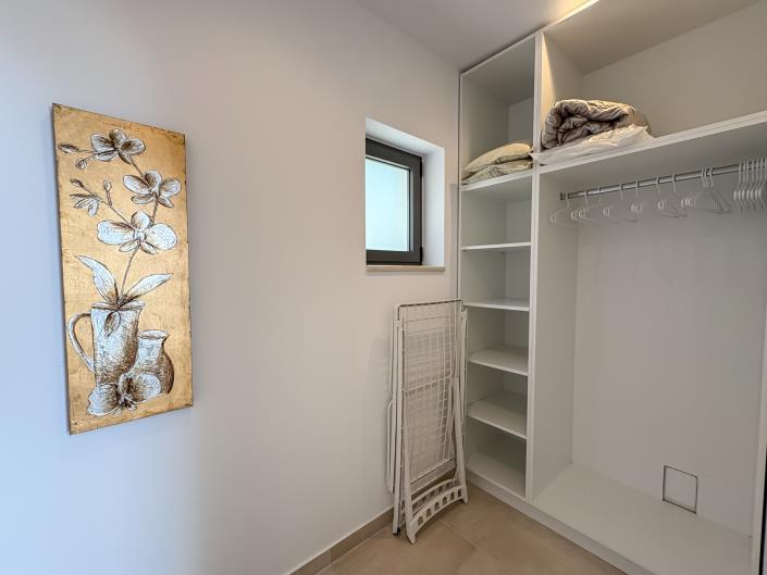 Image No.37-4 Bed Villa for sale