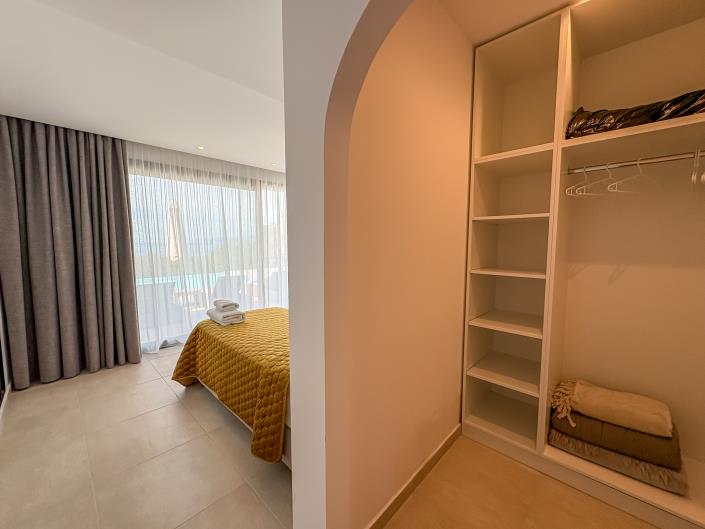 Image No.38-4 Bed Villa for sale