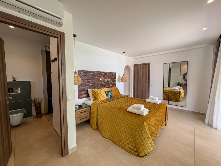 Image No.47-4 Bed Villa for sale