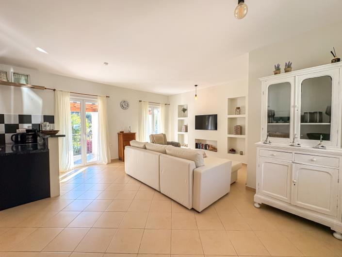 Image No.20-3 Bed Villa for sale