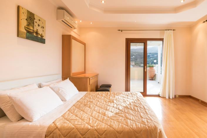 Image No.31-4 Bed Villa for sale