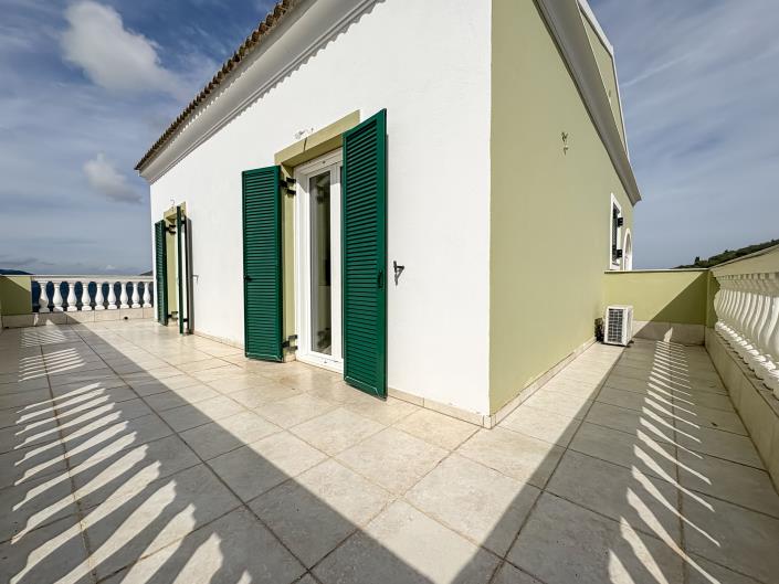 Image No.12-4 Bed Villa for sale