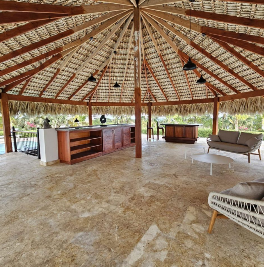 Image No.5-9 Bed Villa for sale