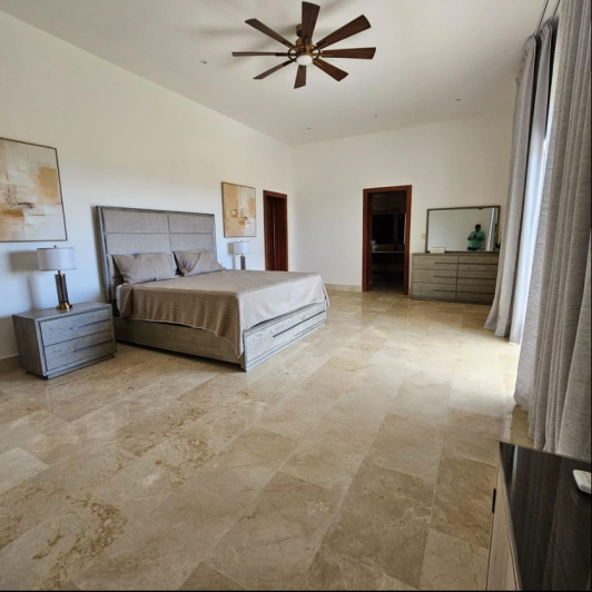 Image No.8-9 Bed Villa for sale