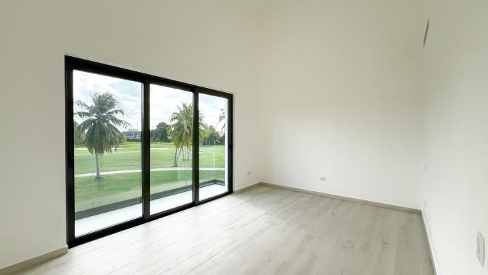 Image No.11-3 Bed Villa for sale