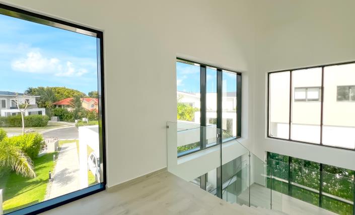 Image No.14-3 Bed Villa for sale