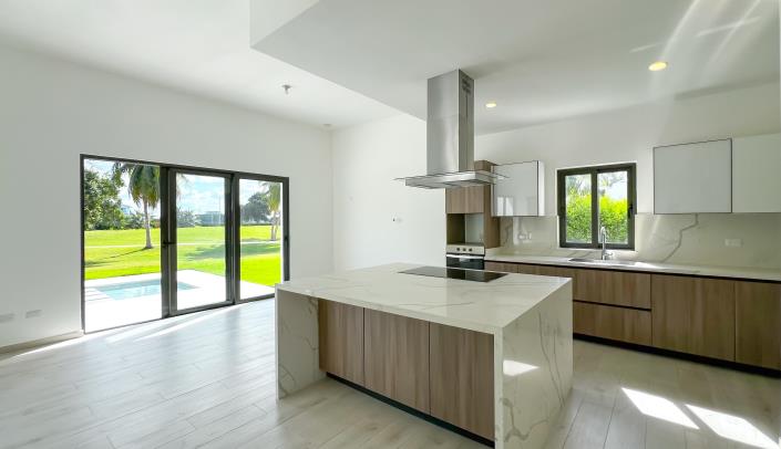 Image No.25-3 Bed Villa for sale