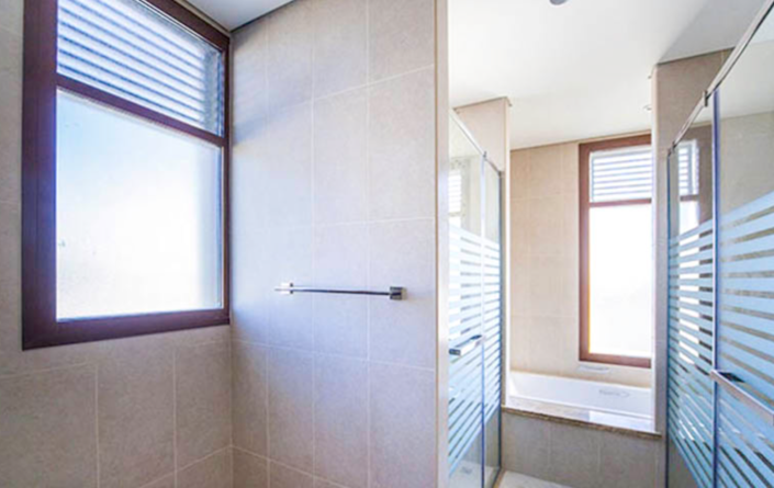 Image No.9-5 Bed Villa for sale