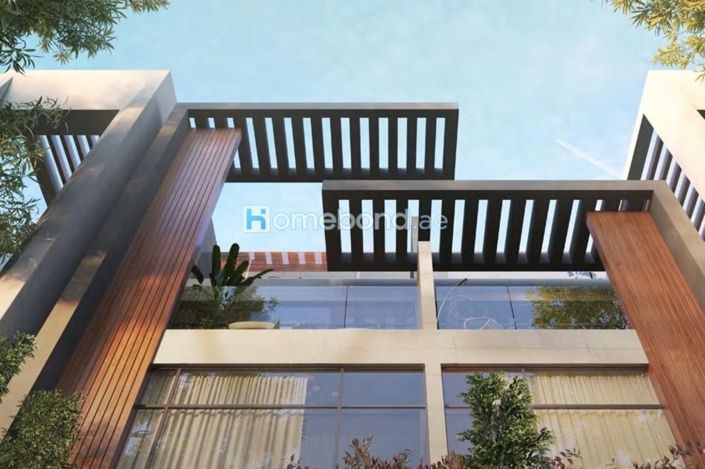 Image No.13-4 Bed Townhouse for sale